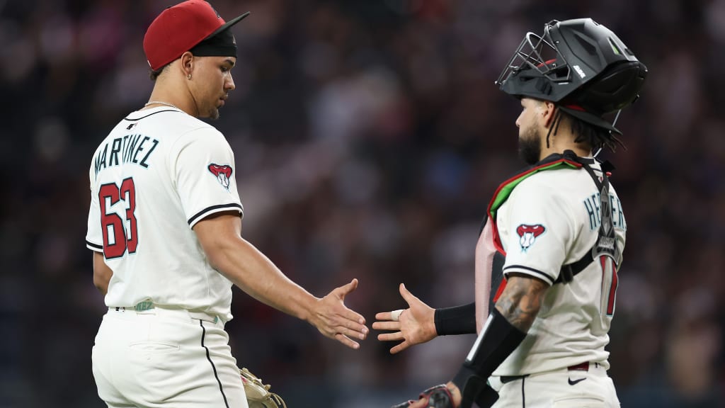 Justin Martinez records the save
