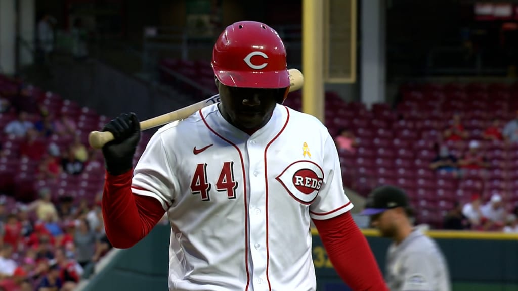 MLB - Joey Votto playing chess is a mood. 