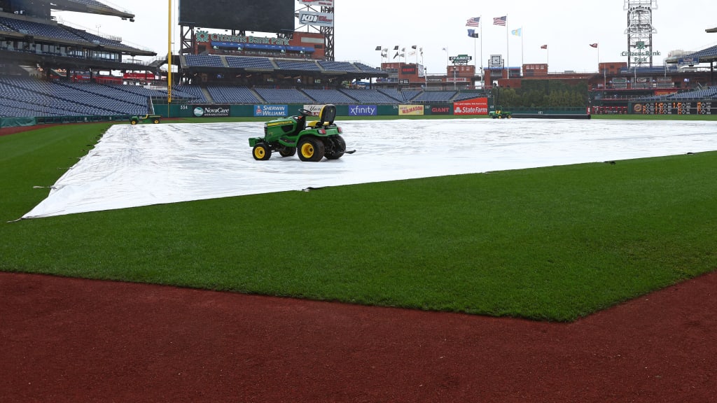 Phillies-Giants postponed, split doubleheader Thursday