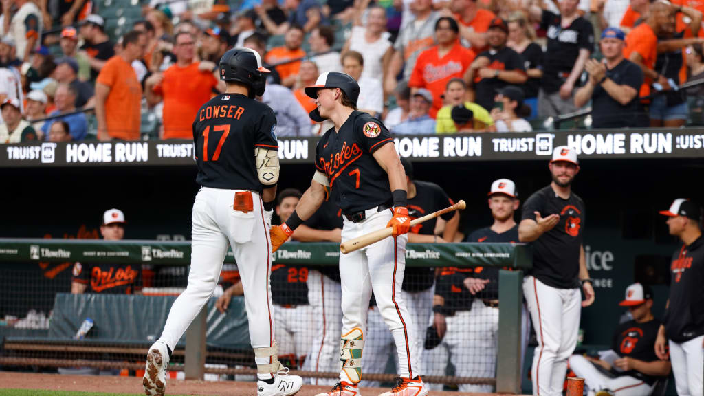 LIVE: O's taking it to the Mariners