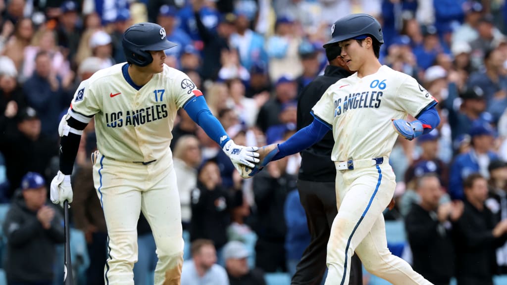 LIVE: Dodgers playing spoiler vs. streaking Cubs