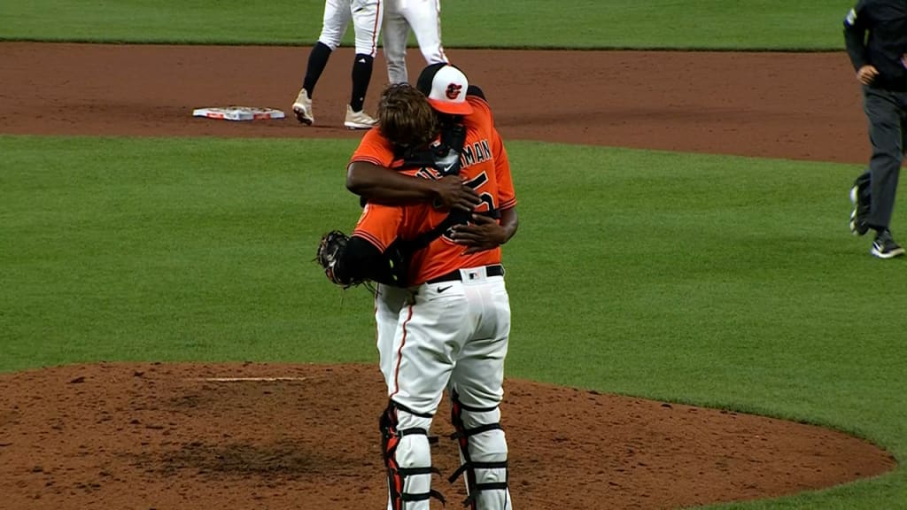 Orioles' Adley Rutschman hugs it out with pitchers like no one else in the  game. That's a good thing. : r/orioles