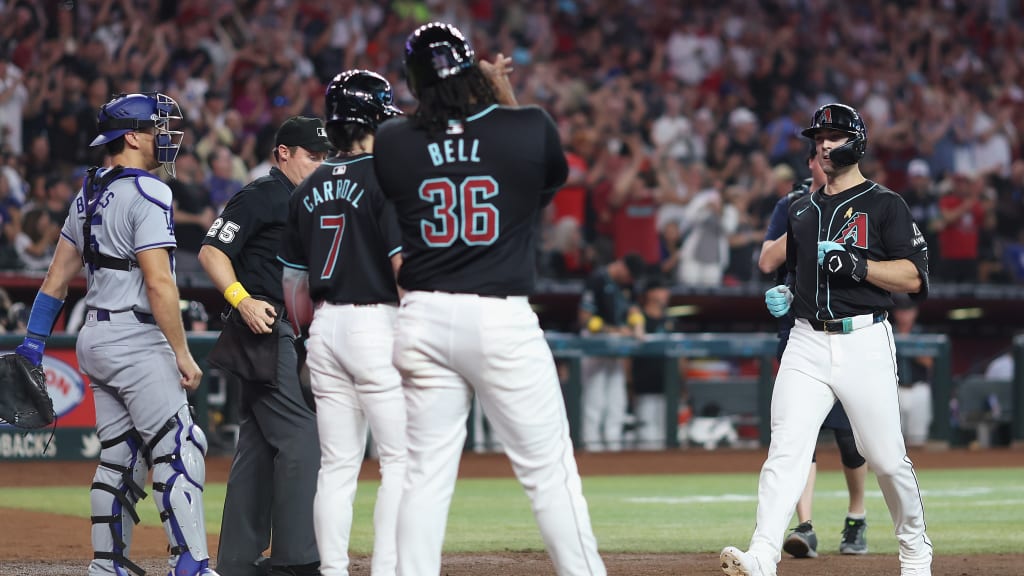 D-backs score eight runs in the 2nd inning