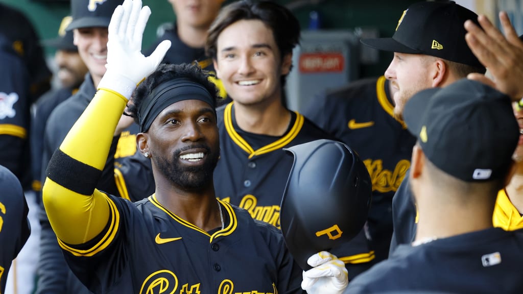 LIVE: Cutch's 2nd straight leadoff HR rudely welcomes rook