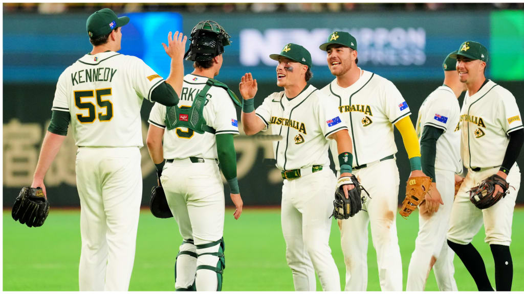 Australia sorprende y manda en el juego inaugural del Clásico