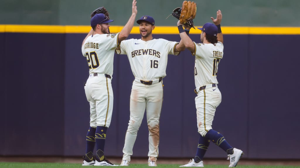 Crew can't be stopped, pushes win streak to 12