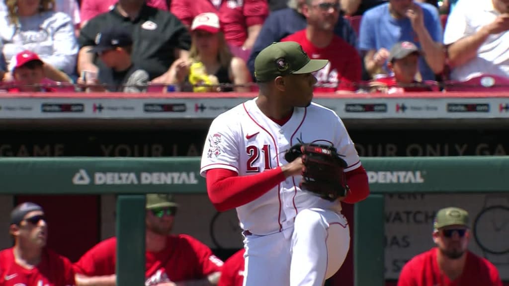 Hunter Greene Machine's Masterful Pitching Performance Finally Earns Him  First Win Of 2023