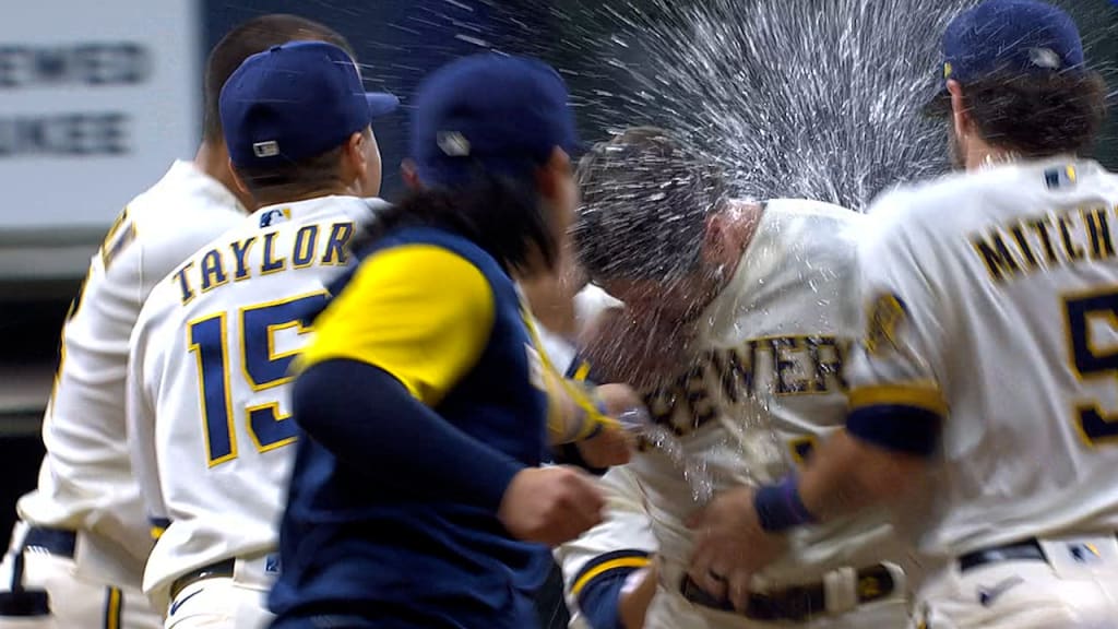 Brewers: Say Hello to 2022 Cy Young Winner Freddy Peralta