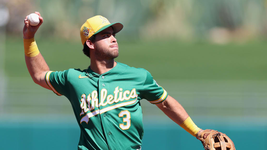Muncy continuing to work on his defense at third base
