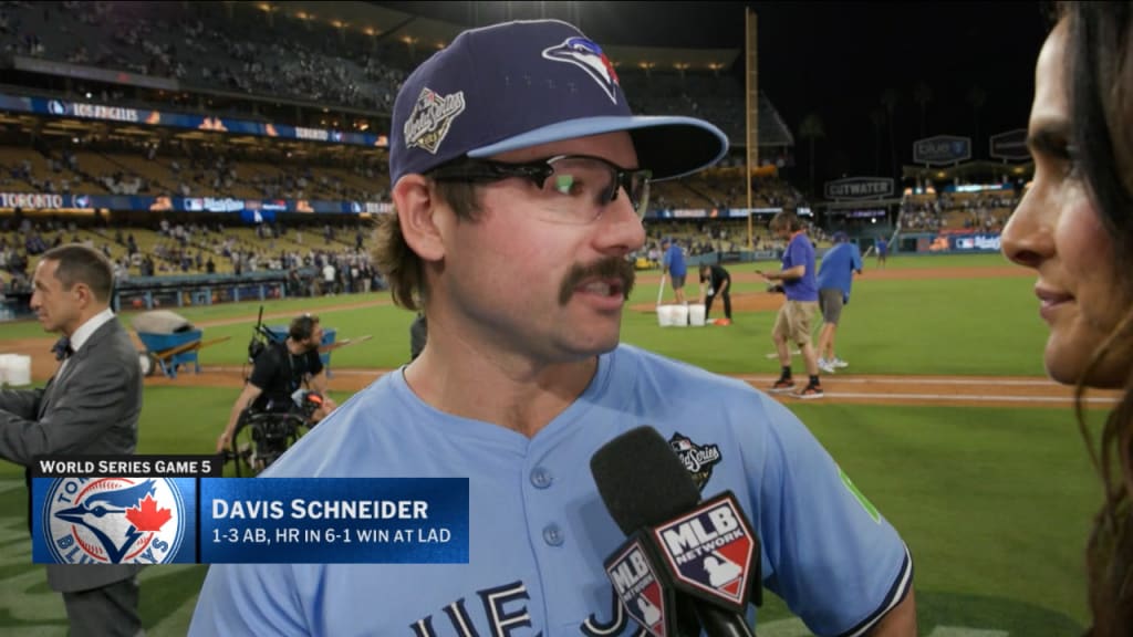 Davis Schneider's dad films first of Blue Jays' back-to-back homers