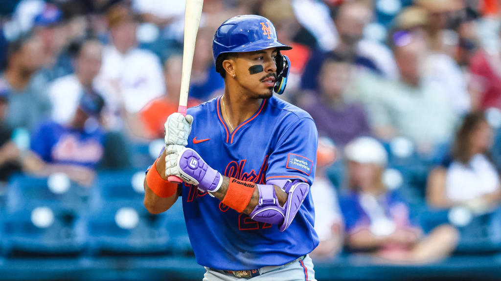 What to make of Vientos' slow spring, and more fan Q's