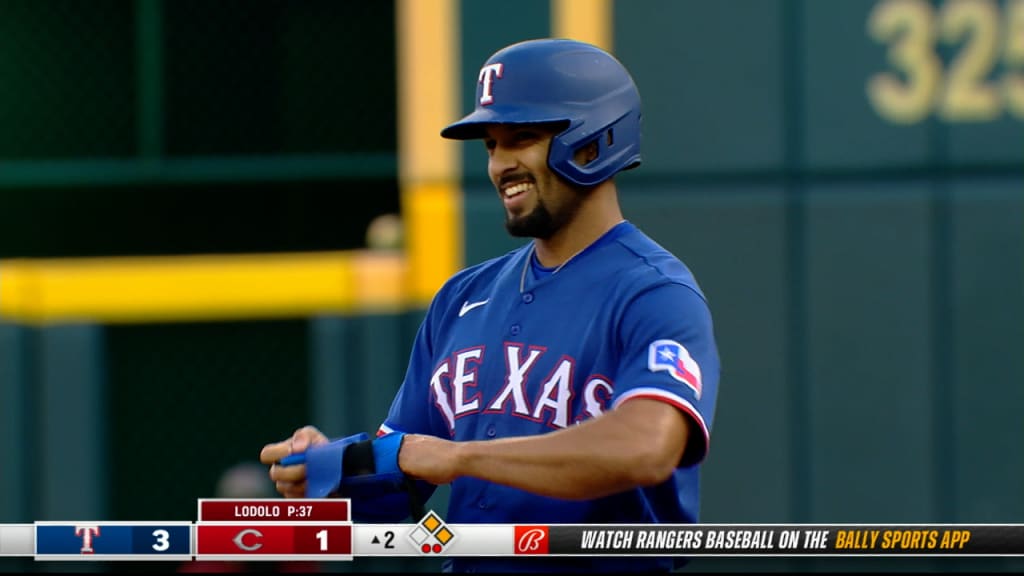 Rangers reliever Leclerc throws ball onto roof, tops Tigers – KXAN Austin