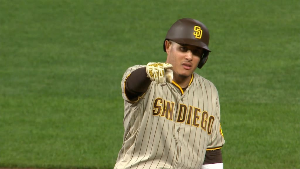 Snell's strong outing, Grisham's HR lead Padres past Giants