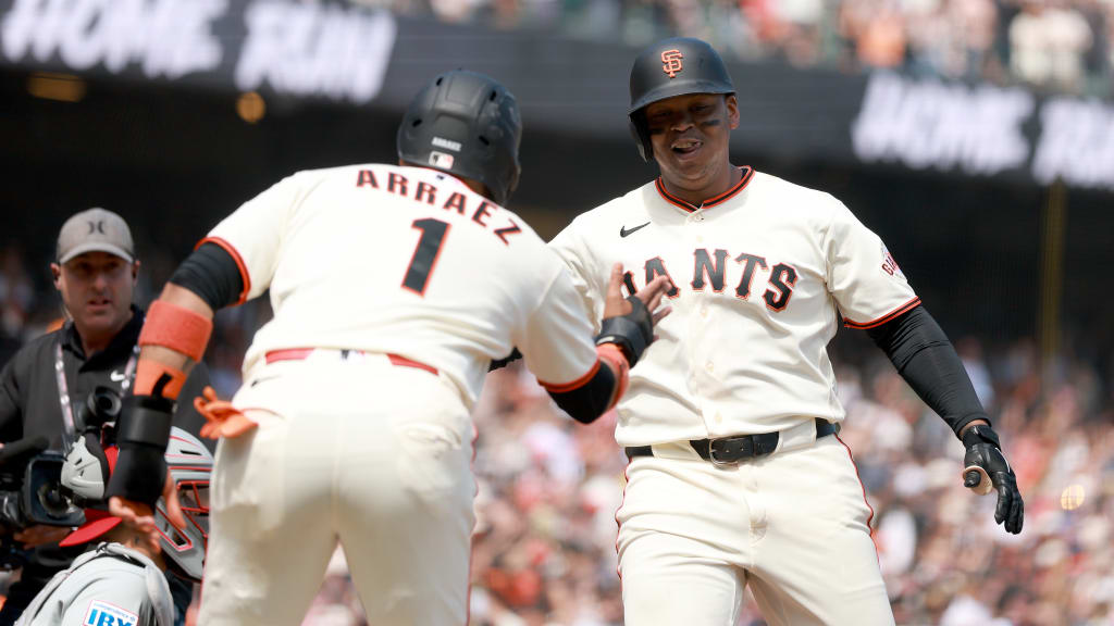 Devers sends Giants into road trip on a high note