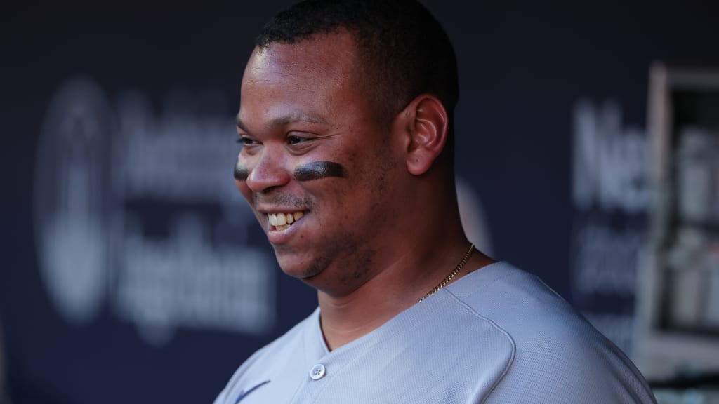 Devers headed to San Francisco in blockbuster deal
