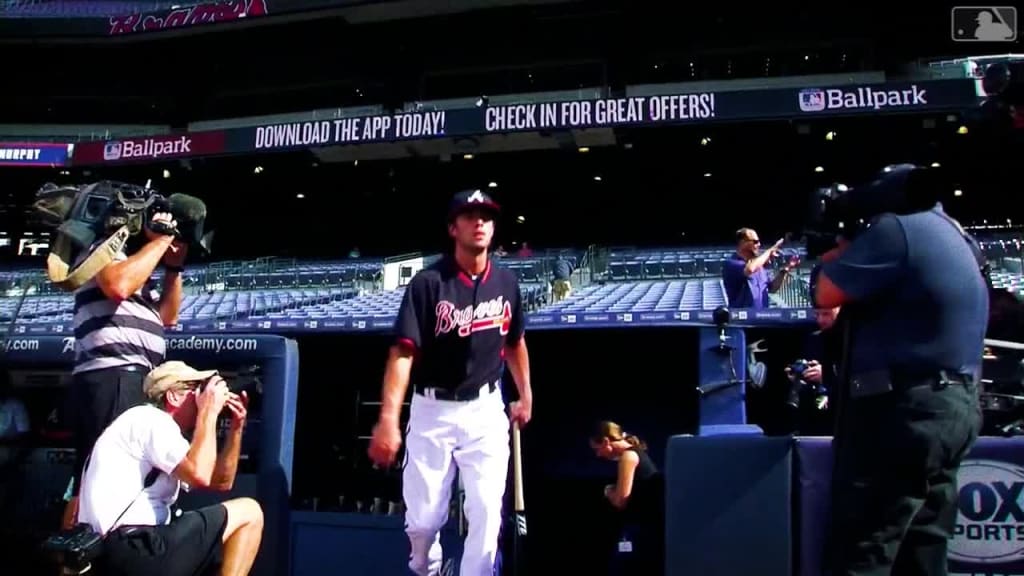 Dansby Swanson sends emotional goodbye to Braves, Atlanta