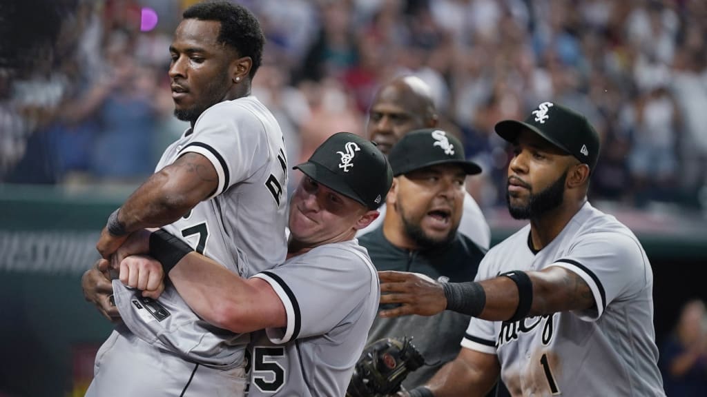 José Ramírez, Tim Anderson ejected as benches clear