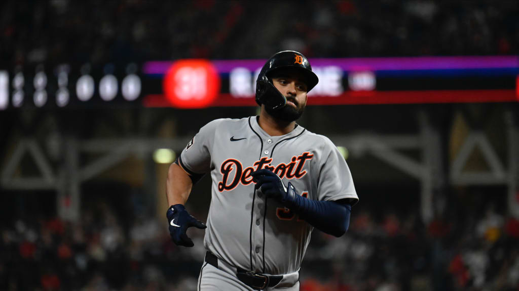 Tigers beat Guardians, retying AL Central with 3 games left
