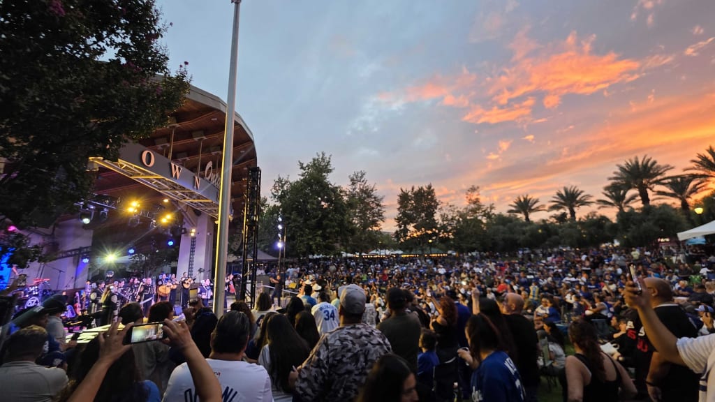 Đội bóng liên kết mới của Los Angeles Dodgers công bố tên gọi Ontario Tower Buzzers.