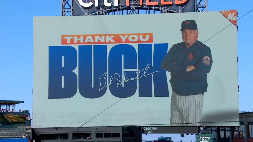 Buck Showalter Announces He Won't Manage Mets Next Season - Sports  Illustrated