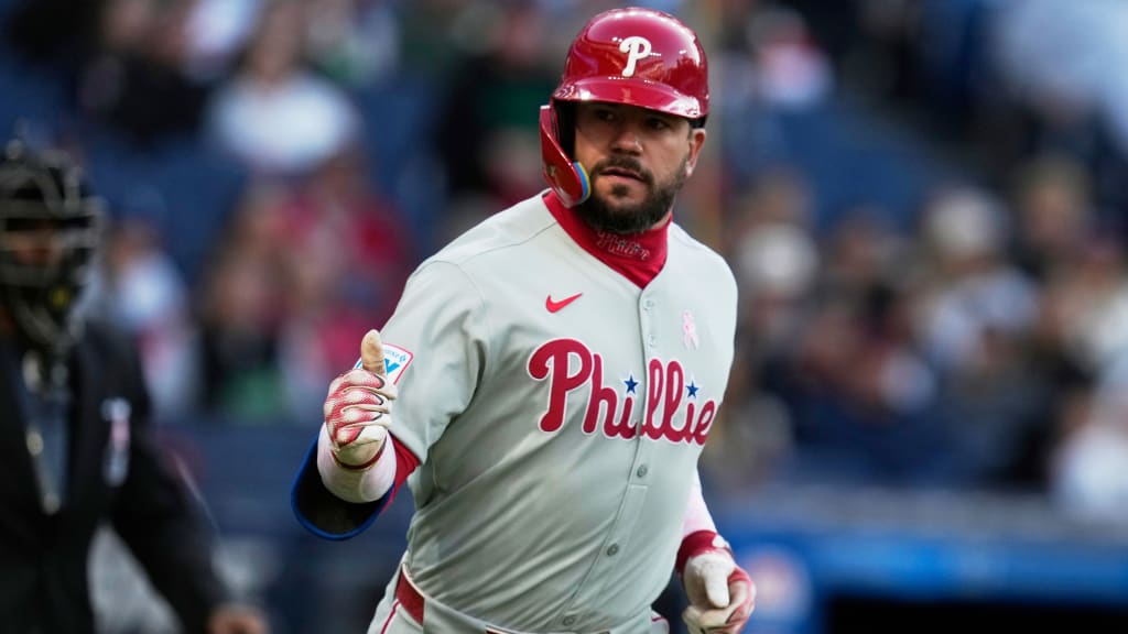 Thumbs-up! Schwarber shows off his might in Cleveland
