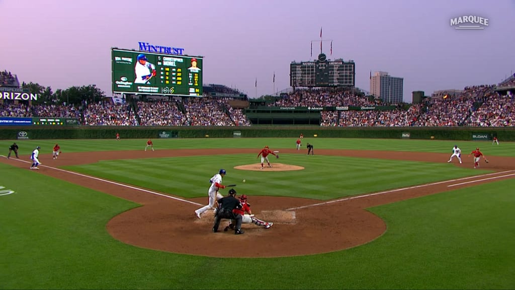 Kyle Hendricks Wrigley Field Walking Out Image - Marquee Sports Network