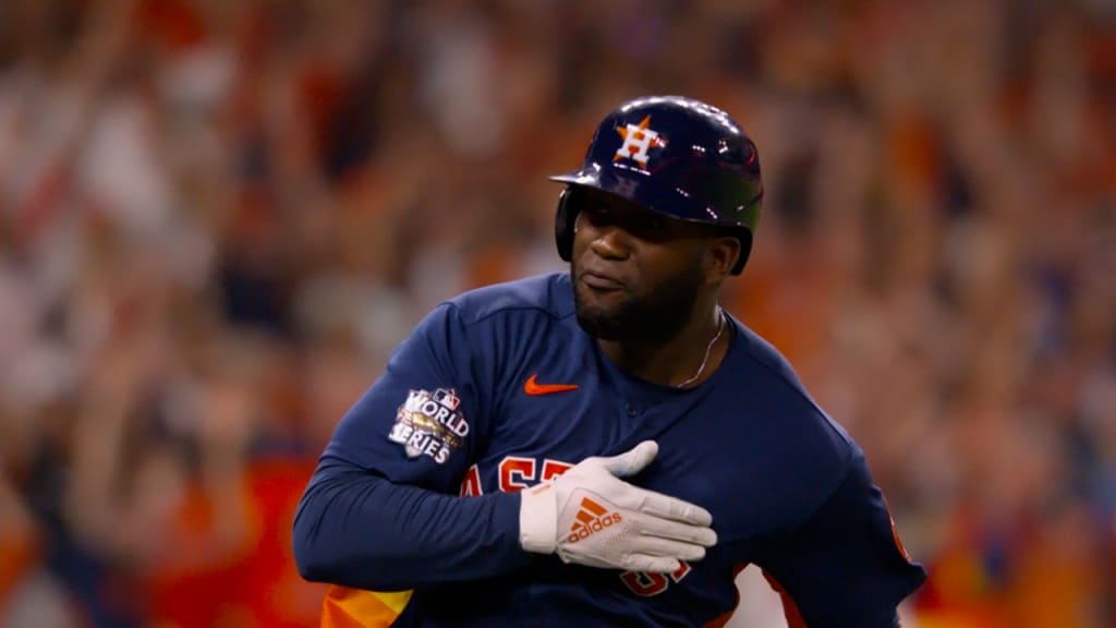 Jonronazo del cubano Yordan Álvarez corona a los Astros de Houston en la  Serie Mundial