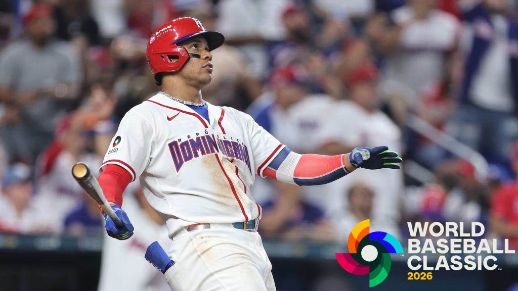 Soto calls game with 7th-inning blast to cap DR rout