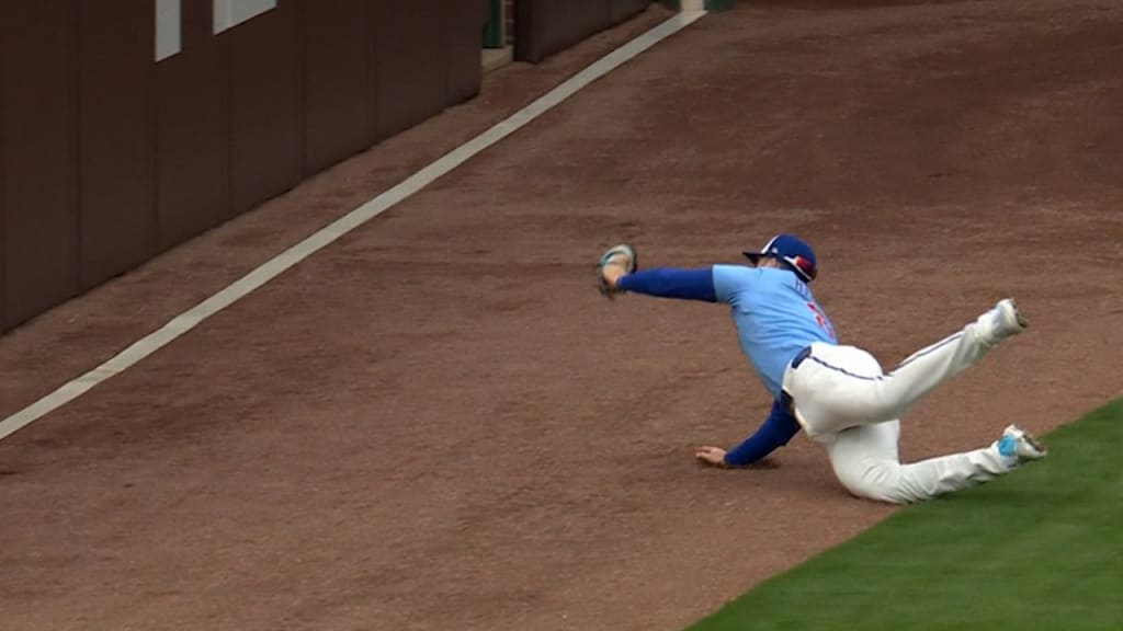 Ian Happ's incredible diving catch