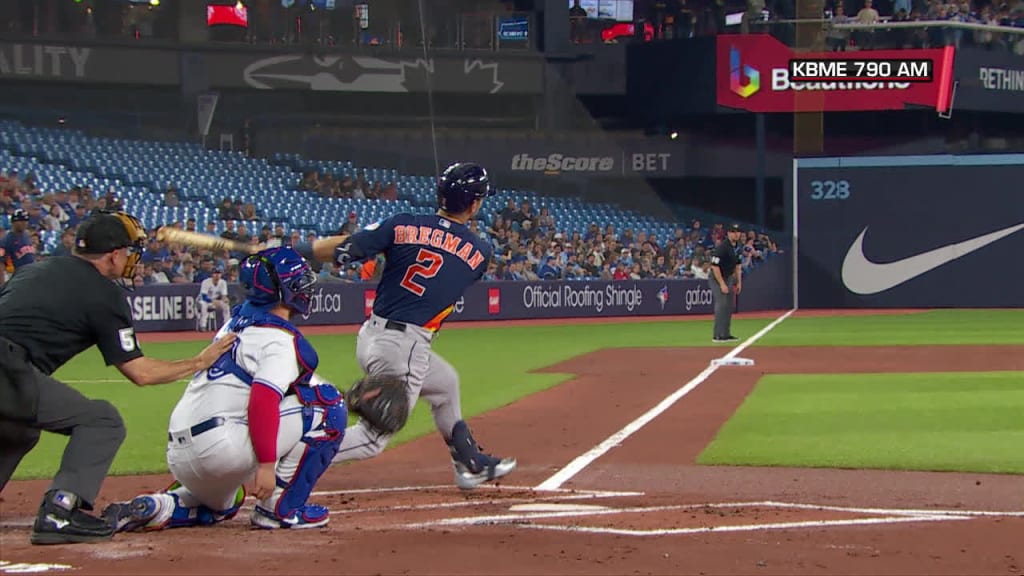 Toronto, Can. 08th June, 2023. June 8, 2023, TORONTO, ON, CAN: Toronto Blue  Jays' Alejandro Kirk hits an RBI double off Houston Astros starting pitcher  Framber Valdez during fifth inning American League