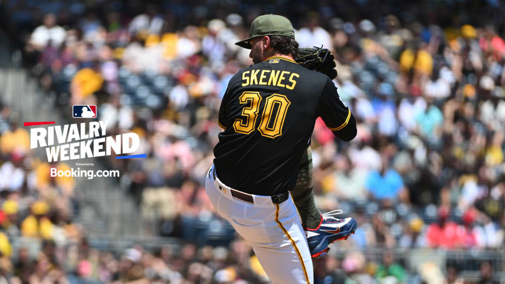 LIVE: Scorching Skenes faces Wheeler & red-hot Phils
