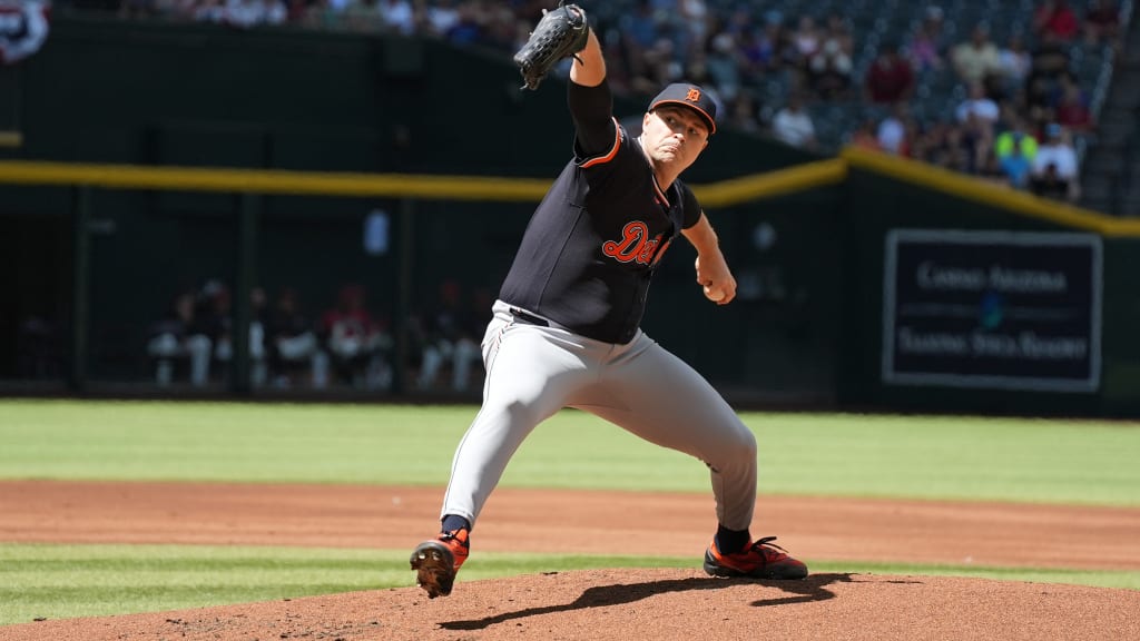 LIVE: Two-time Cy dealing in the desert