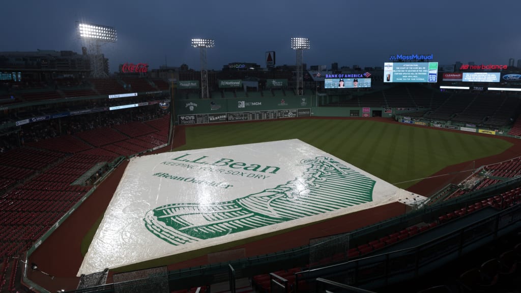 Red Sox split doubleheader with MLB-best Rays at Fenway