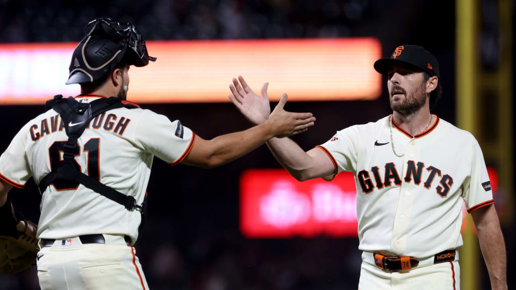 MLB.com editorial image for San Francisco Giants: One day after debacle, Giants 'show the grit we have' in complete per...