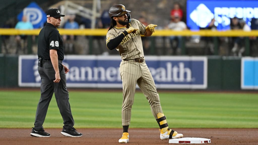 Fernando Tatis Jr.'s leadoff double