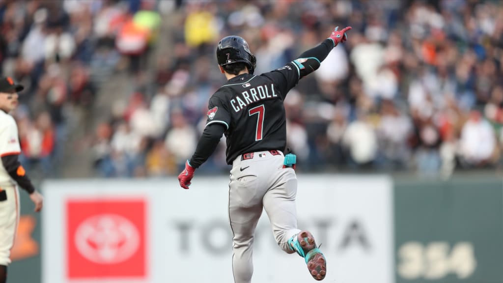 Corbin Carroll's solo homer (12)