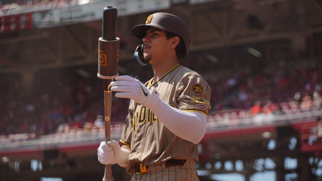 LIVE: Catching prodigy Salas joins Padres' playoff push