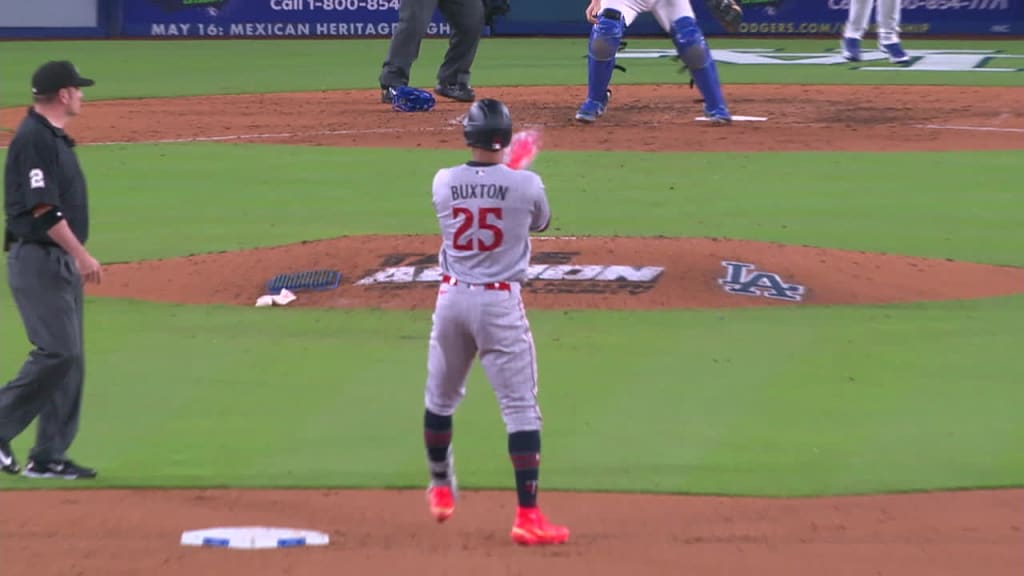 Dodgers Break MLB Record For Tickets Sold To Special Event Game With  Mexican Heritage Night At Dodger Stadium