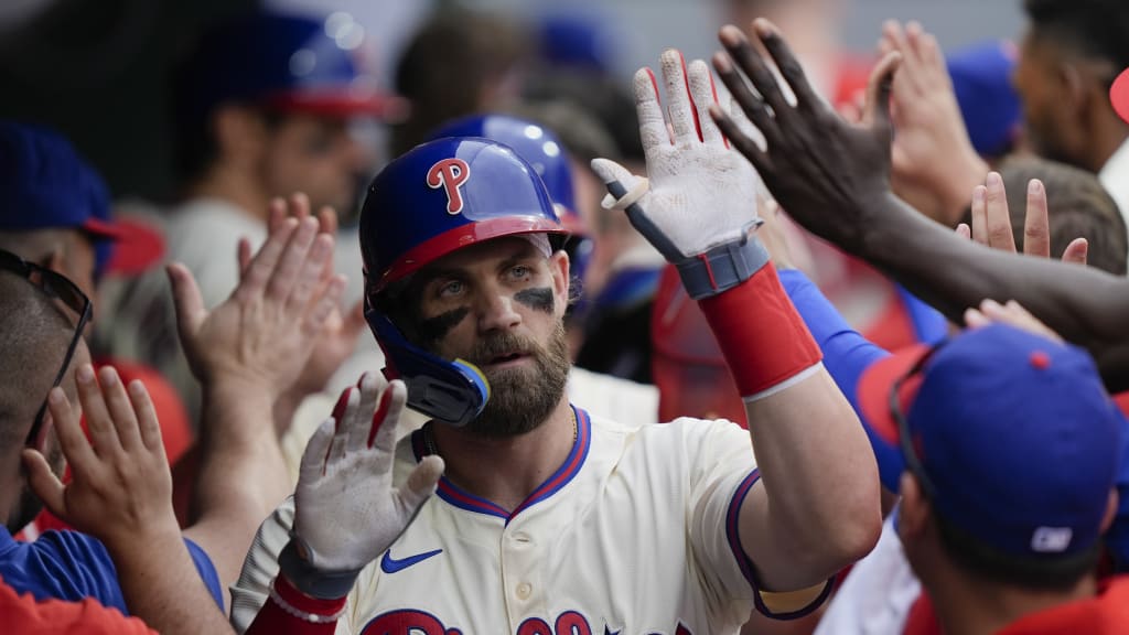 Zack Wheeler, Bryce Harper seal Phillies' four-game sweep of Giants