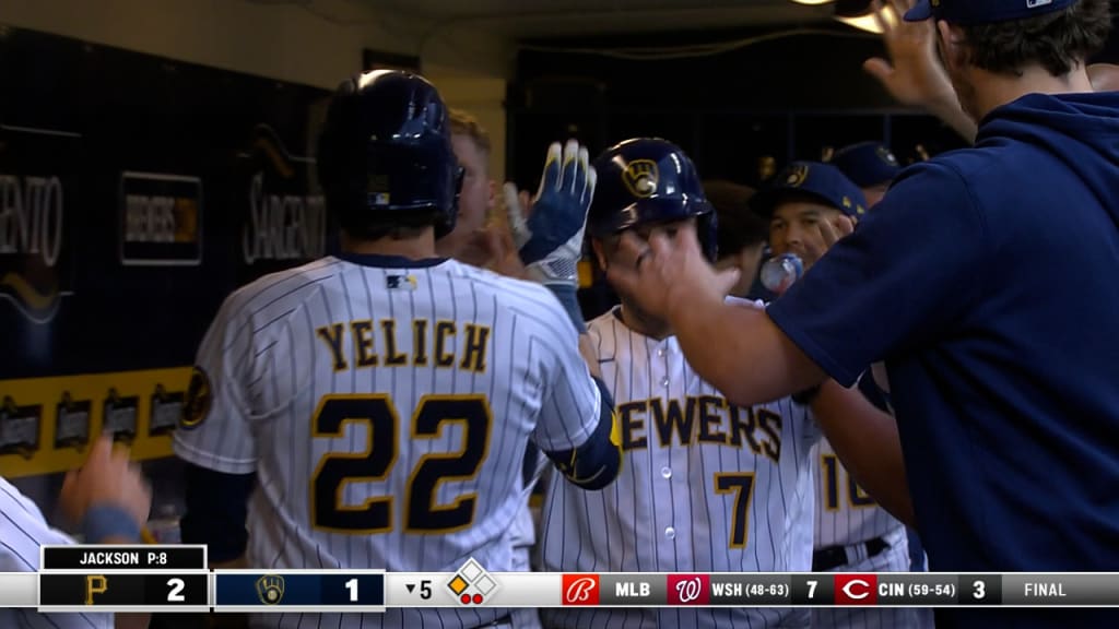 Perkins hits RBI single in 10th to lift Brewers to 3-2 win over