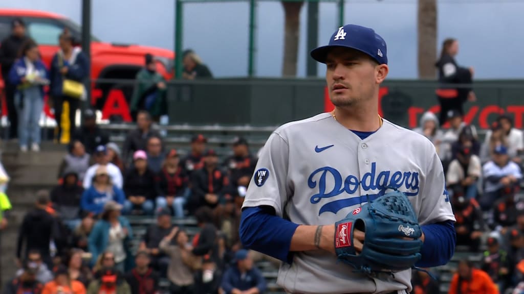 Rangers add Andrew Heaney on 2-year deal