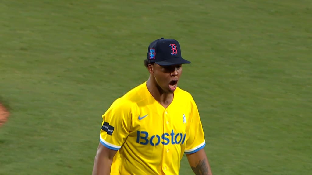 MLB green lights Red Sox' yellow jerseys for playoffs