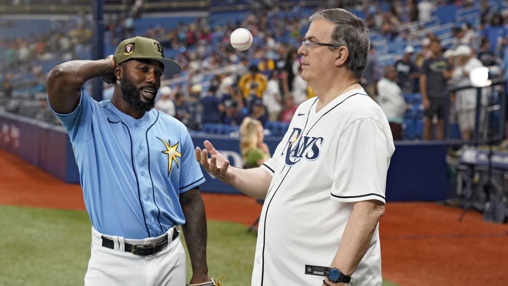 Randy Arozarena and Rays host Mexican secretary of foreign affairs