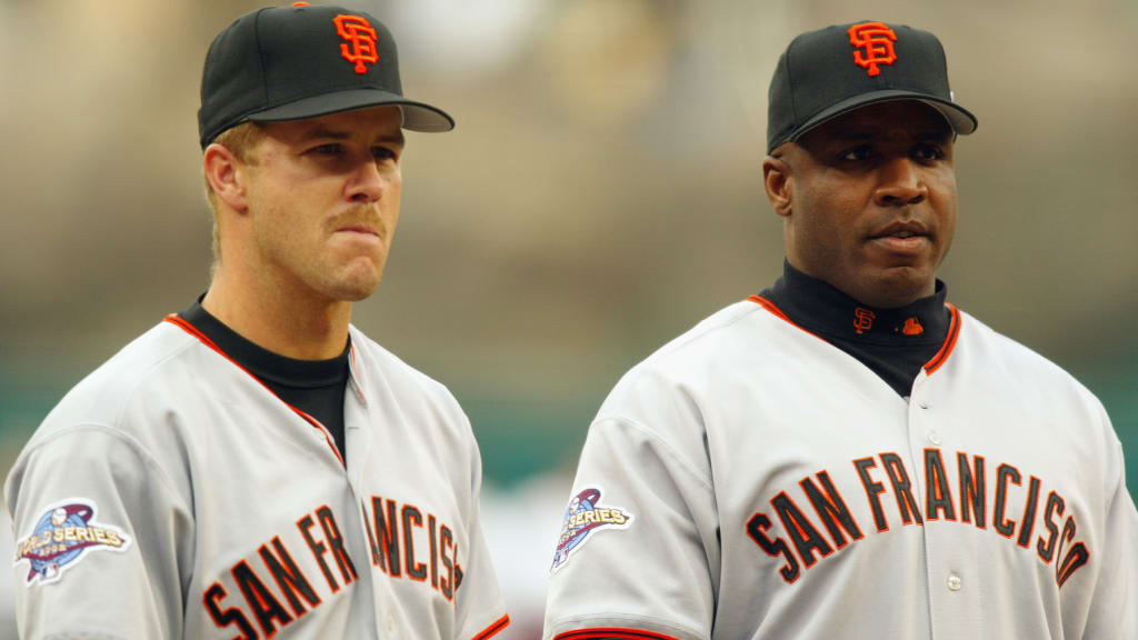 Jeff Kent (22) and Barry Bonds (6) combined for 28 first-place NL MVP votes in 2000 (Photo by Donald Miralle/Getty Images)