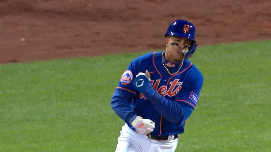Mets trade Eduardo Escobar to Angels for pitchers Coleman Crow