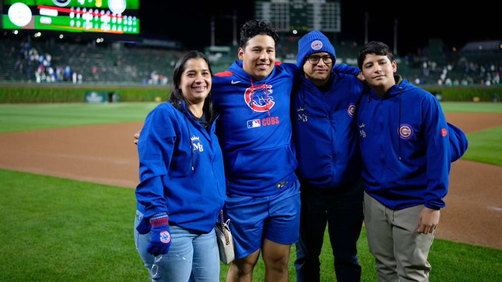 Moisés Ballesteros and his family after his MLB debut.