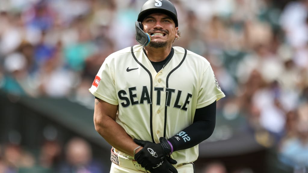 MLB.com editorial image for Seattle Mariners: Naylor takes responsibility for rough results during season plagued b...
