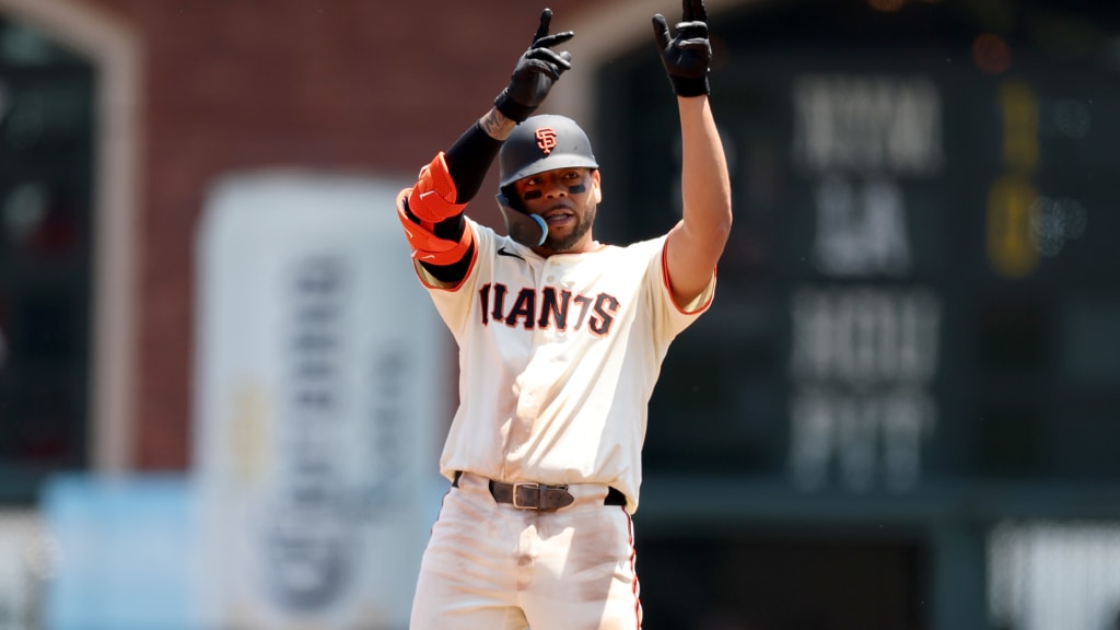 Dominic Smith notches go-ahead hit in Giants' win over Padres