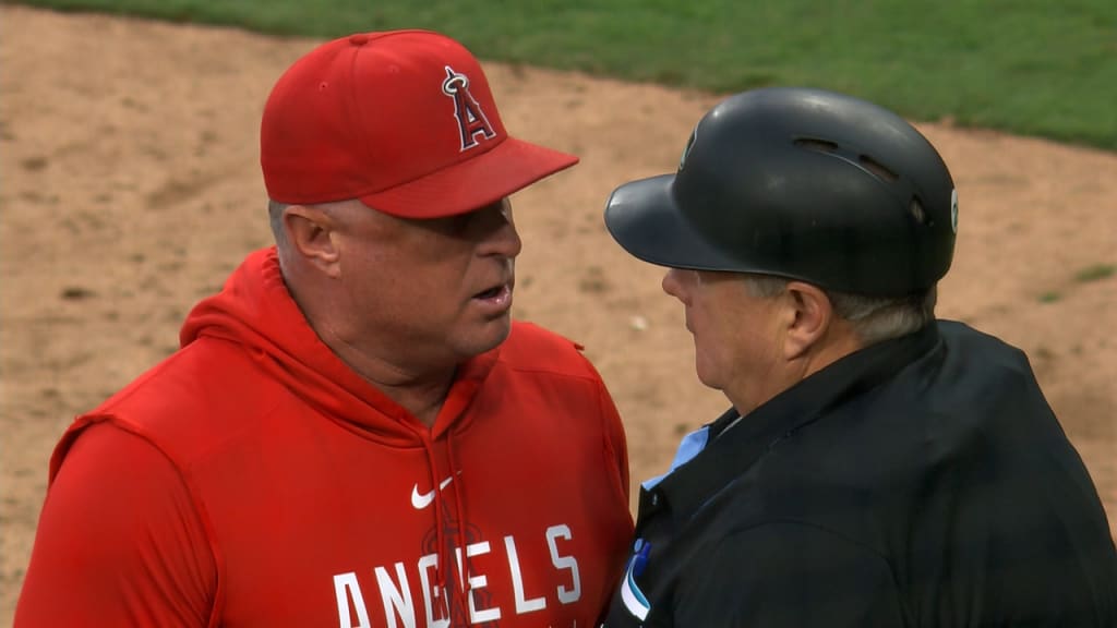 Angels manager Nevin ejected in 6th against Astros after yelling at home  plate umpire West & SoCal News - Bally Sports