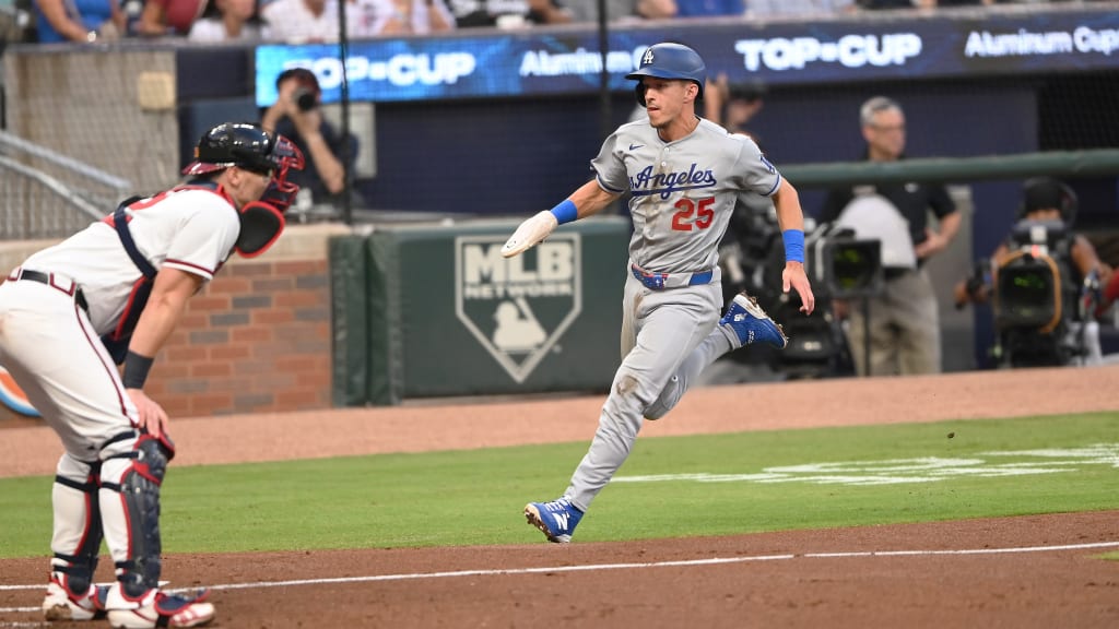 LIVE: Unheralded hitters coming up clutch for Dodgers